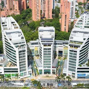 San Fernando Plaza Medellín